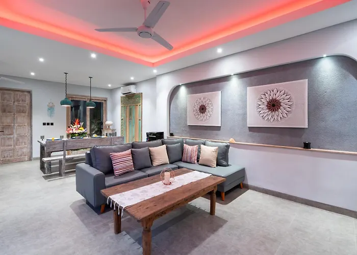 فيلة Indah ليجيان